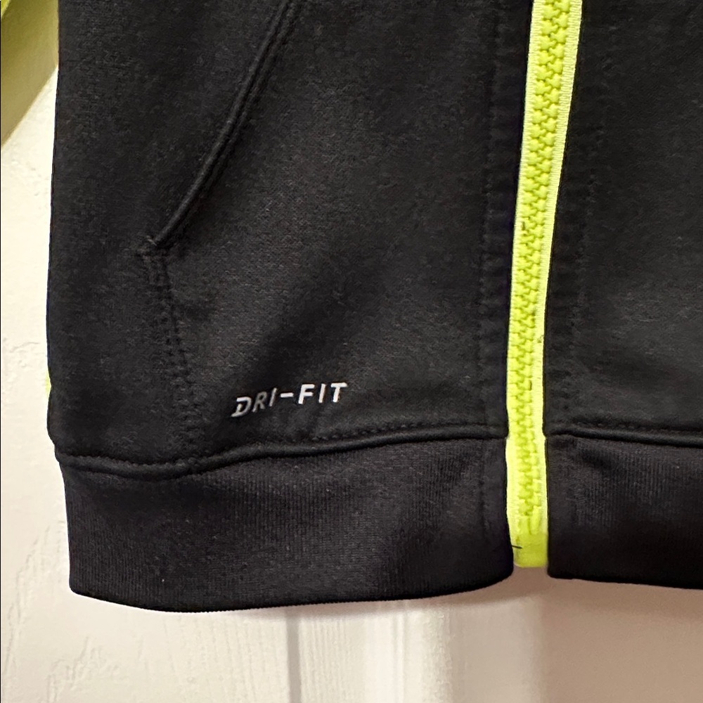 Nike Dri-Fit Jacket - Picture 3 of 6